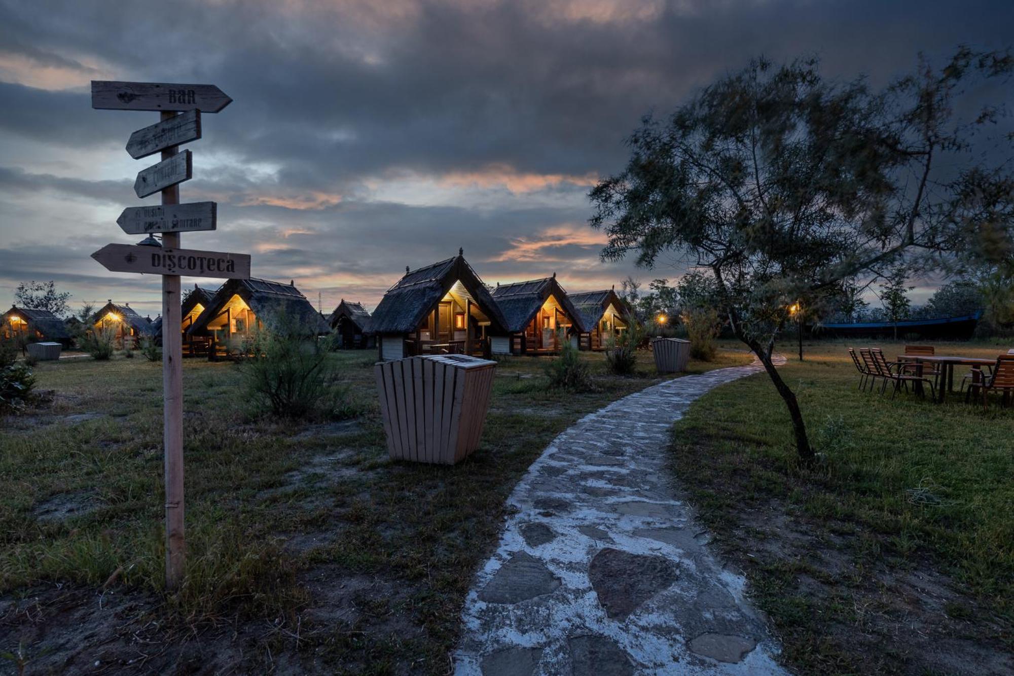 Dolphin Camping Sfantu Gheorghe  Bagian luar foto
