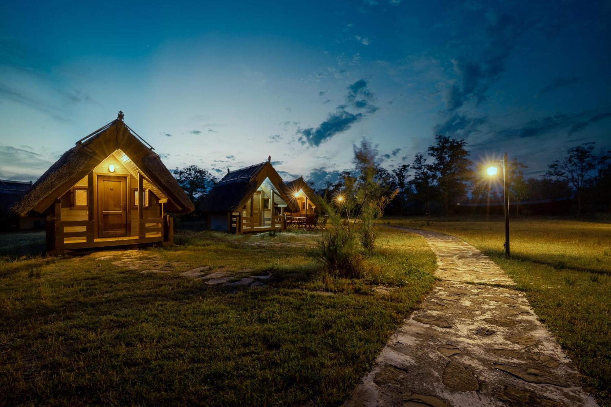 Dolphin Camping Sfantu Gheorghe  Bagian luar foto