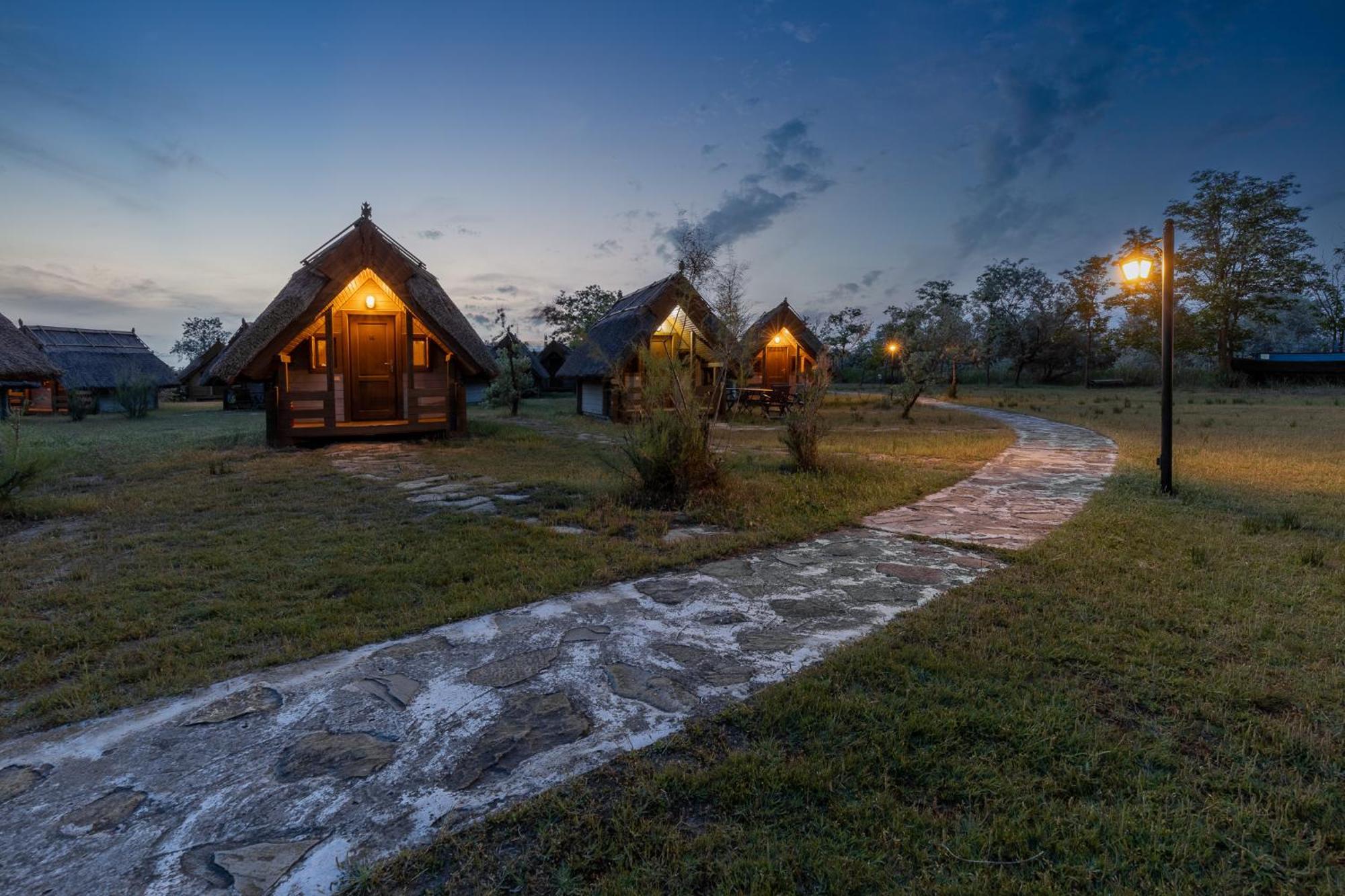 Dolphin Camping Sfantu Gheorghe  Bagian luar foto